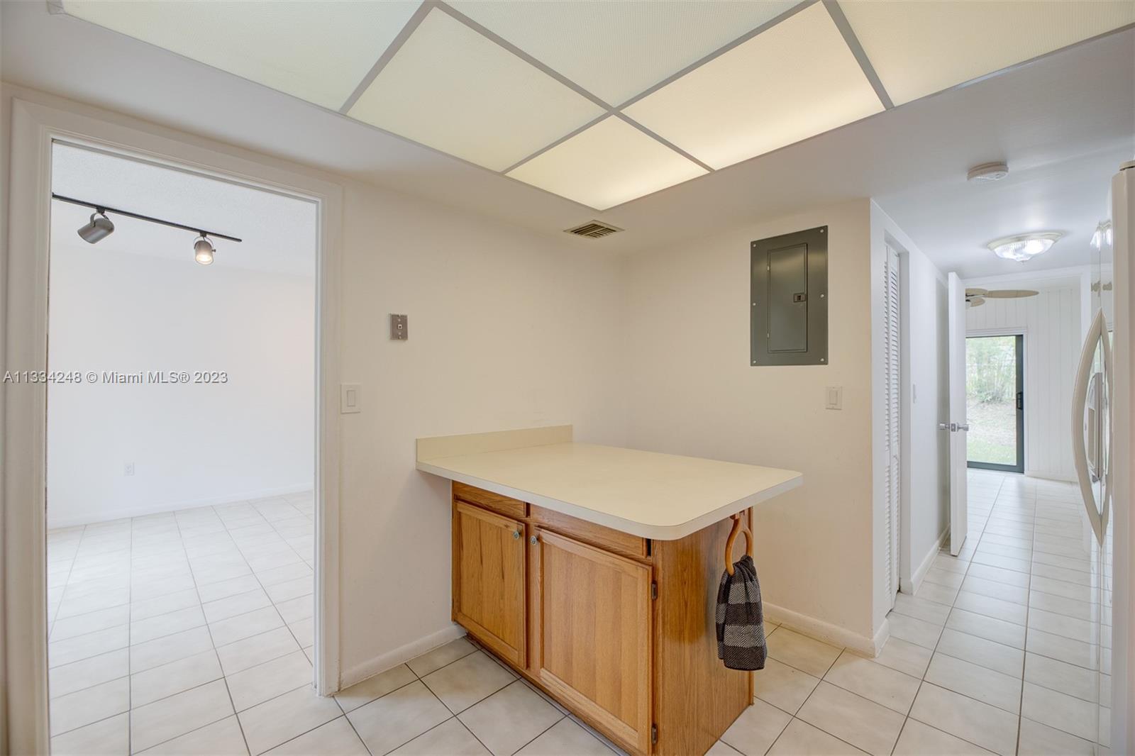 11017 SW 113th Pl Unit: 11017