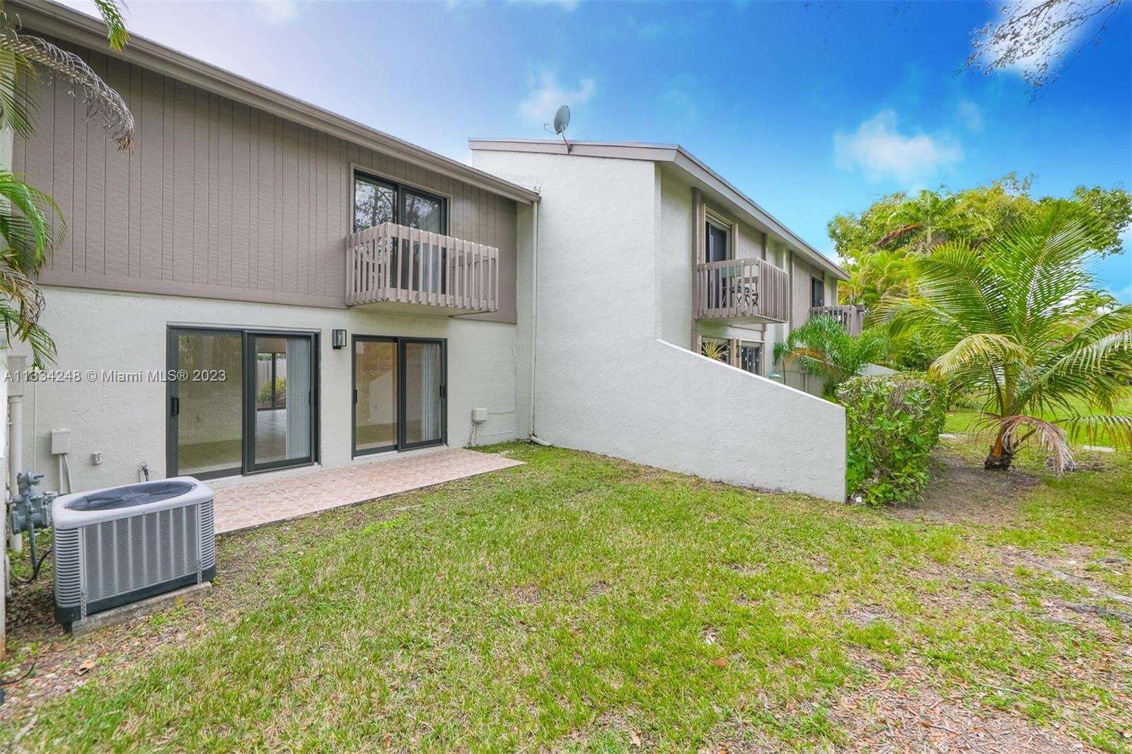 11017 SW 113th Pl Unit: 11017