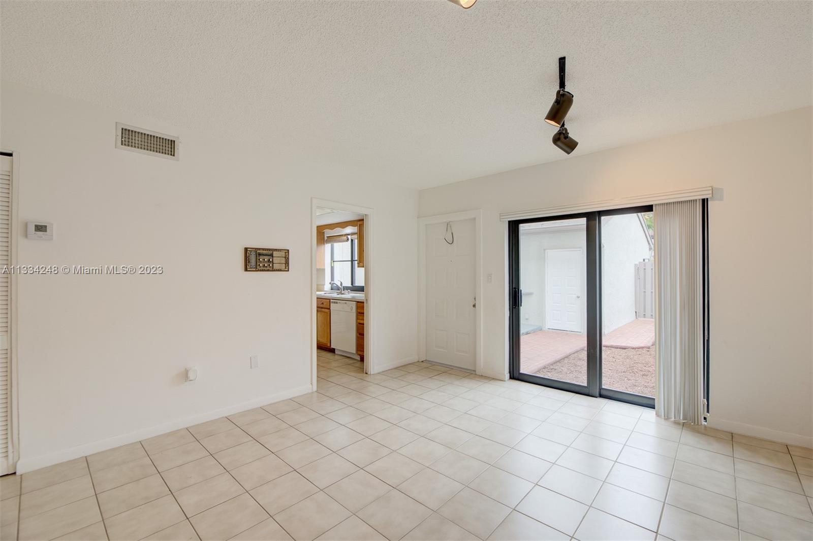 11017 SW 113th Pl Unit: 11017