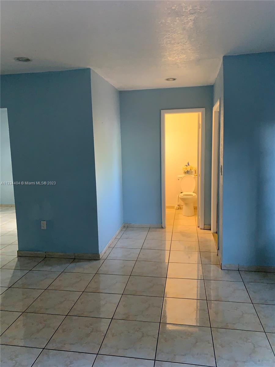8150 W 8th Ct