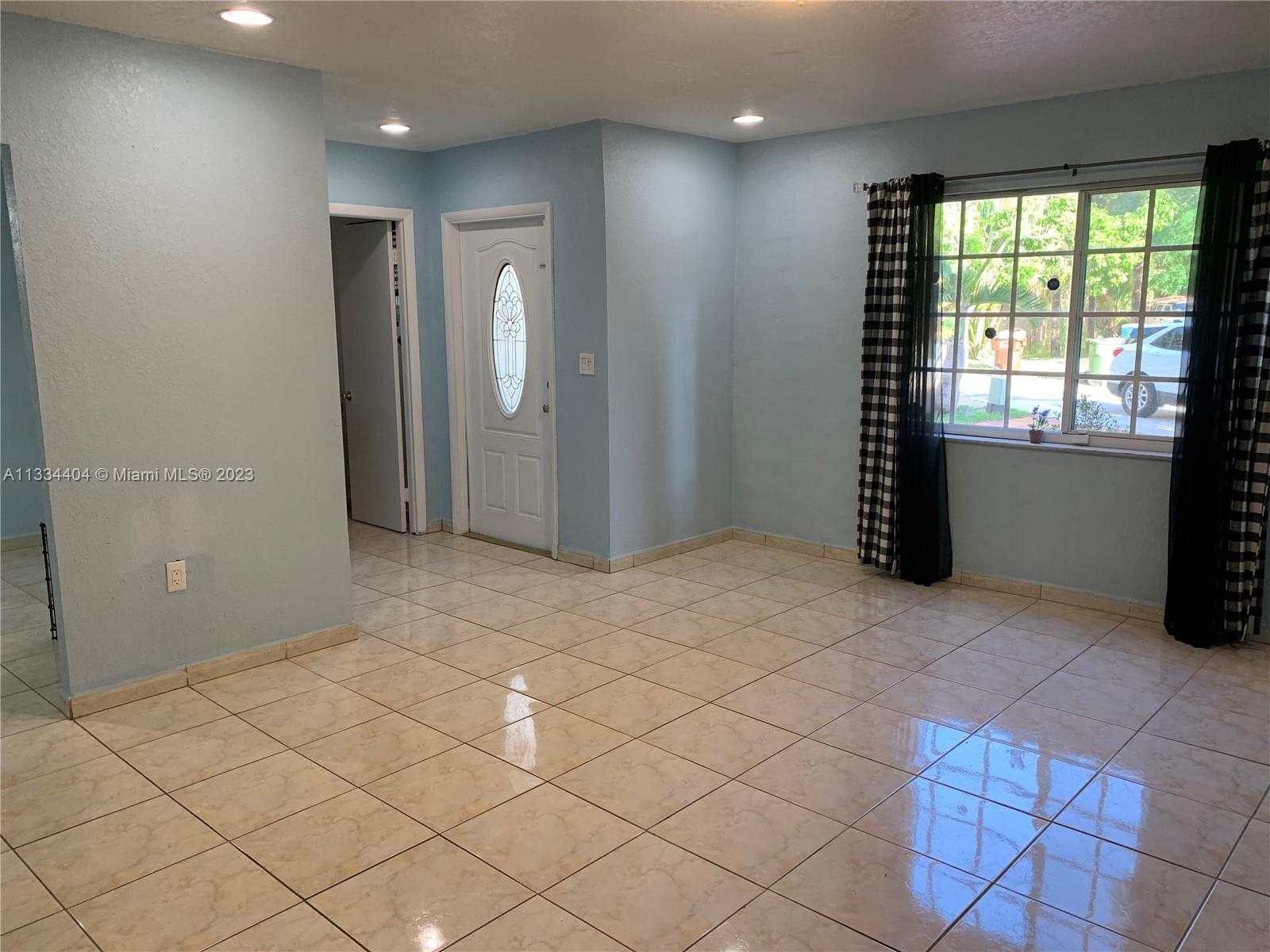 8150 W 8th Ct