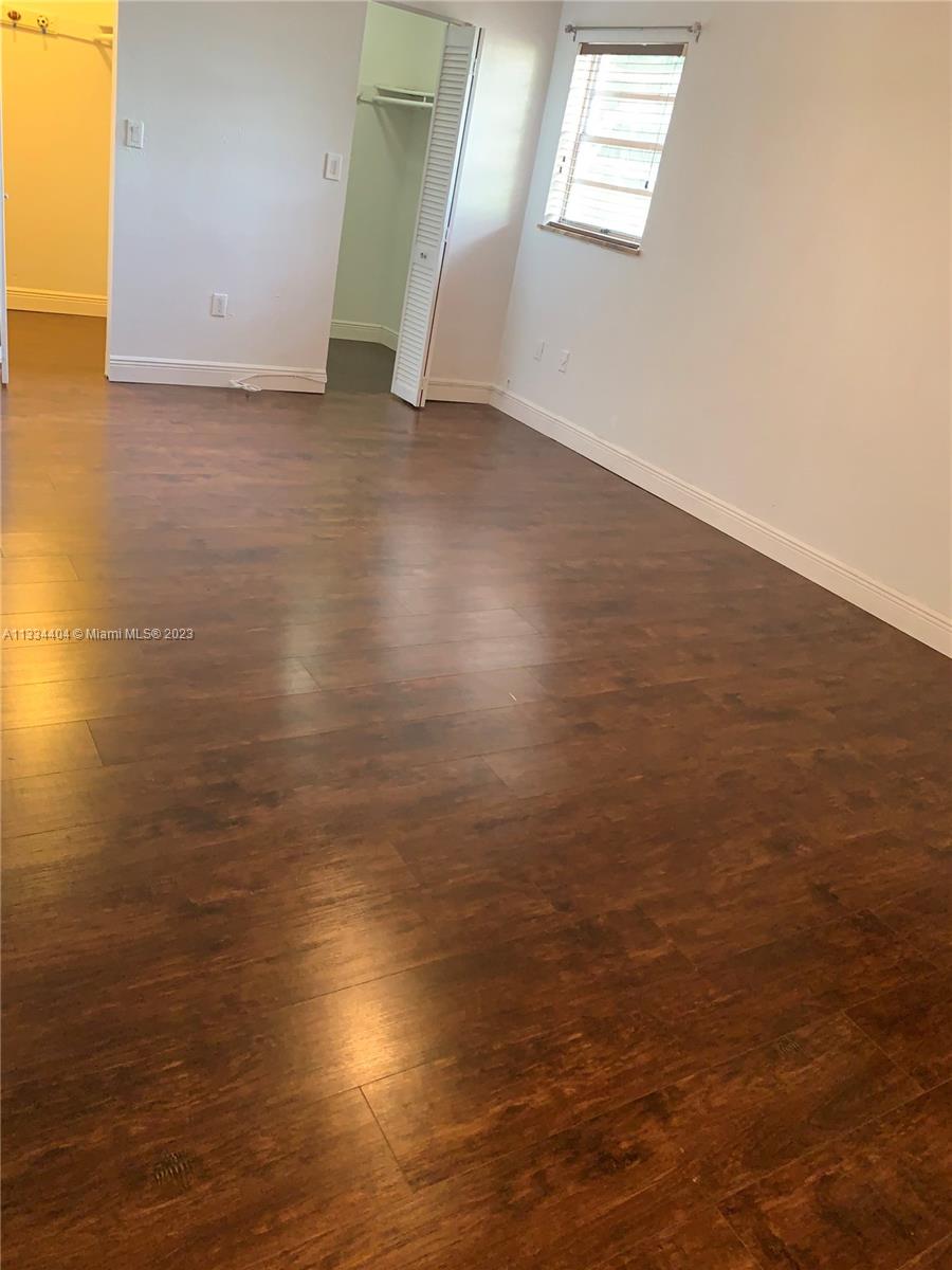 8150 W 8th Ct