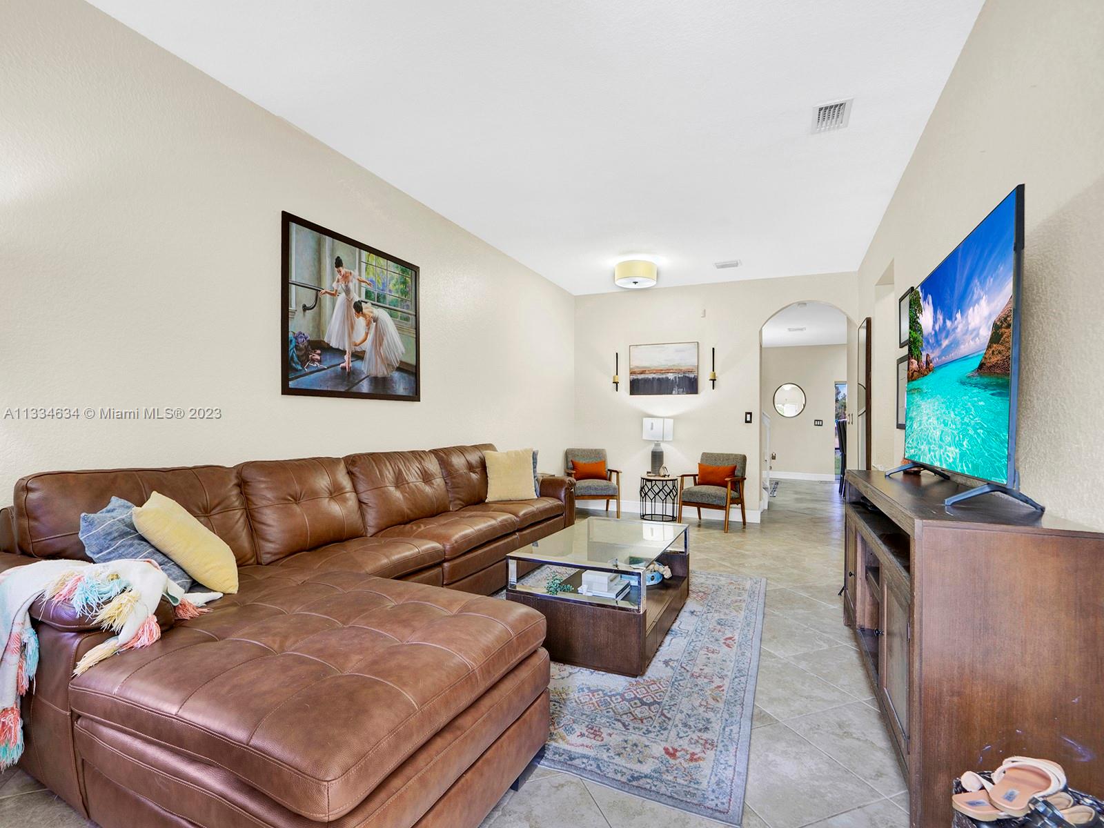 2214 SE 23rd Ave Unit: 2214