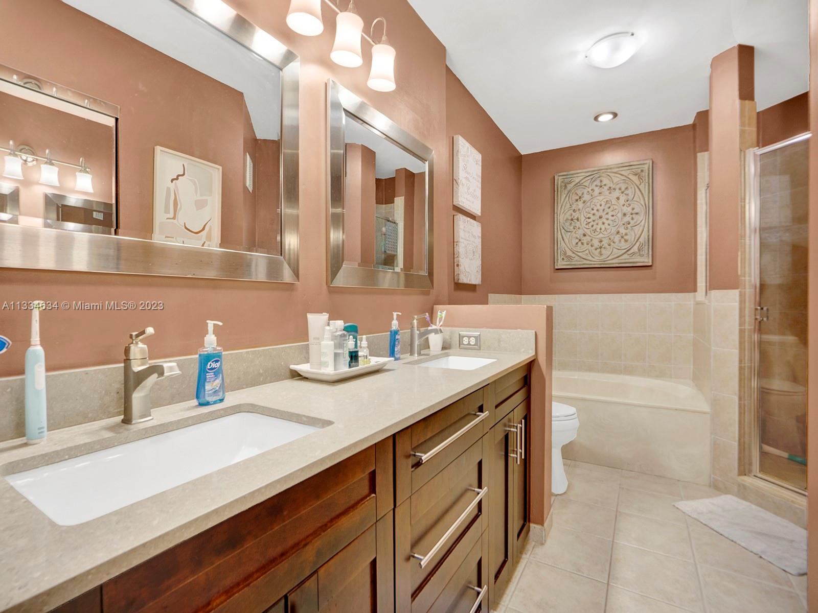 2214 SE 23rd Ave Unit: 2214