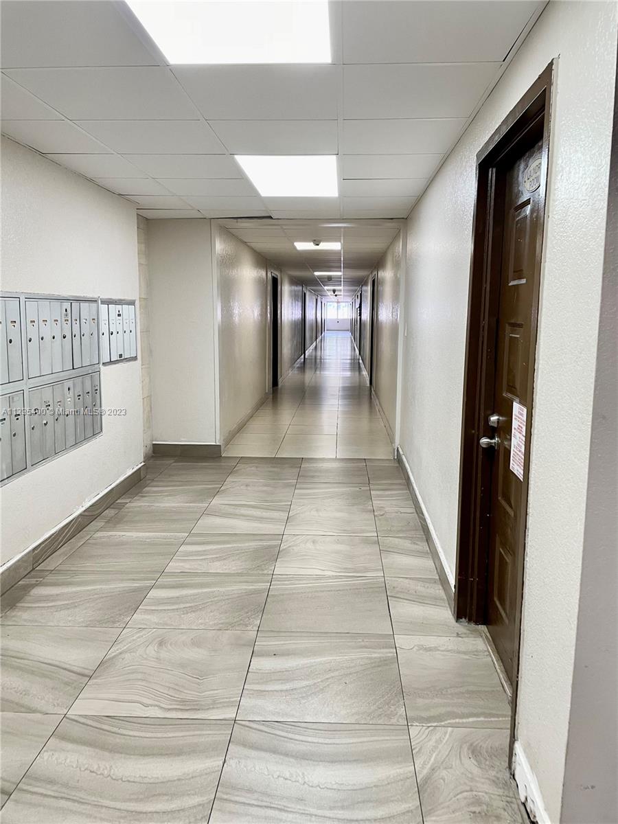 6950 Miami Gardens Dr Unit: 2-508
