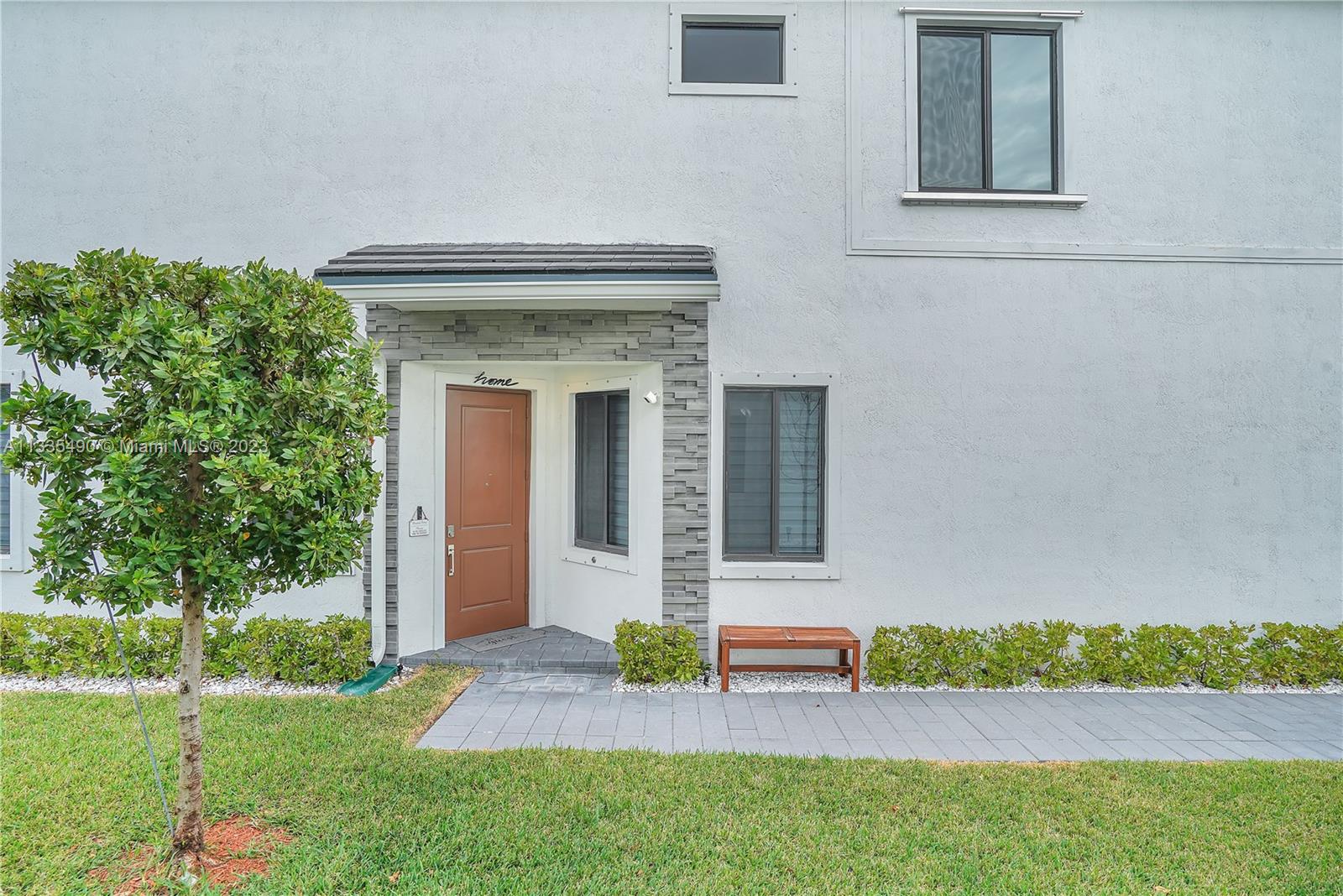 23274 SW 110th Ave Unit: 23274