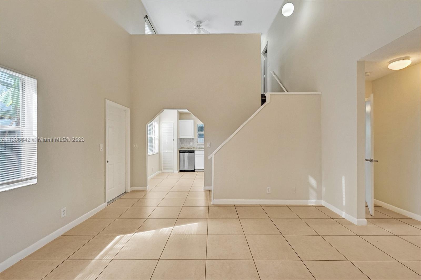 2725 SW 15th Ave Unit: 2