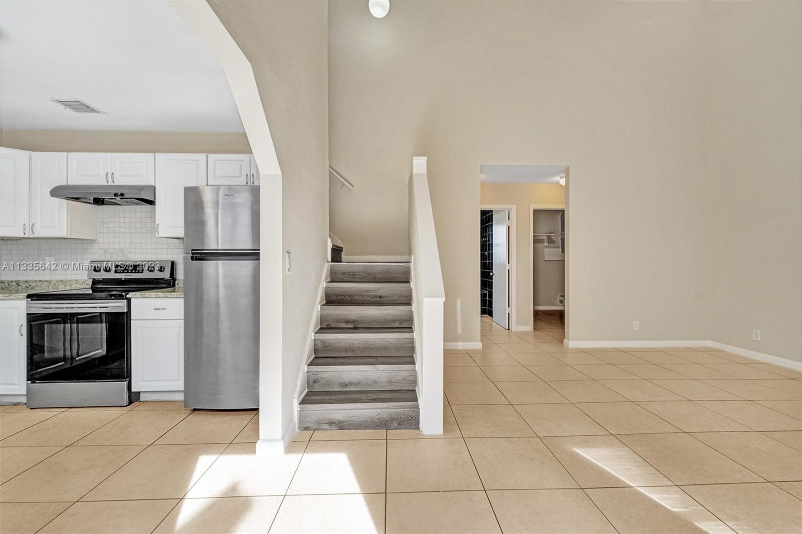 2725 SW 15th Ave Unit: 2