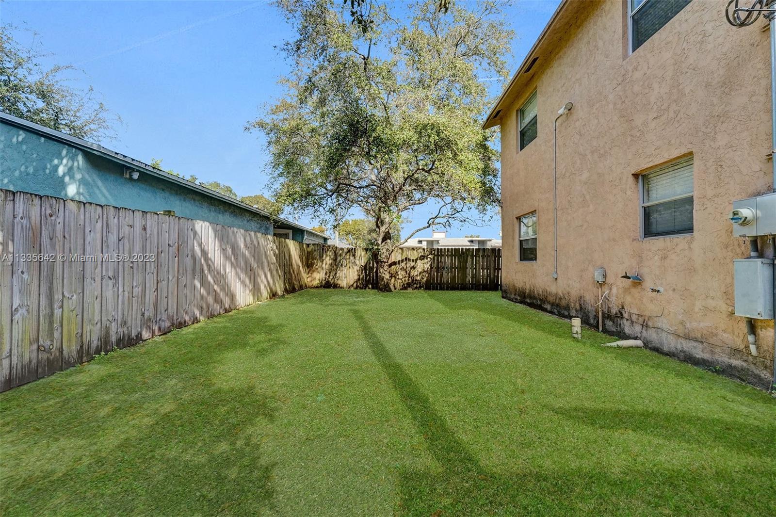 2725 SW 15th Ave Unit: 2