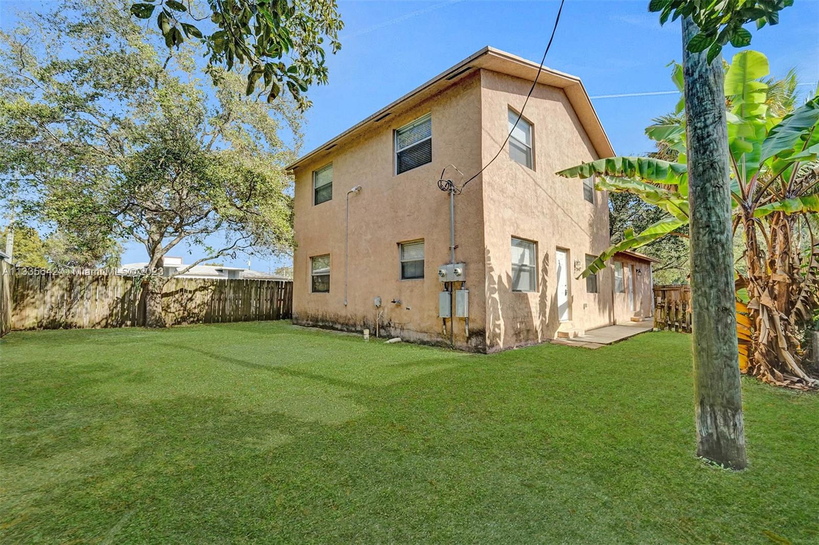 2725 SW 15th Ave Unit: 2