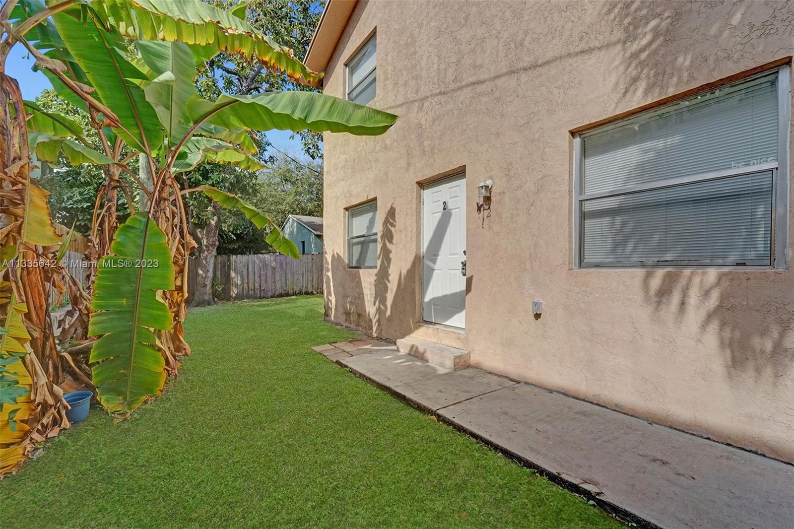2725 SW 15th Ave Unit: 2