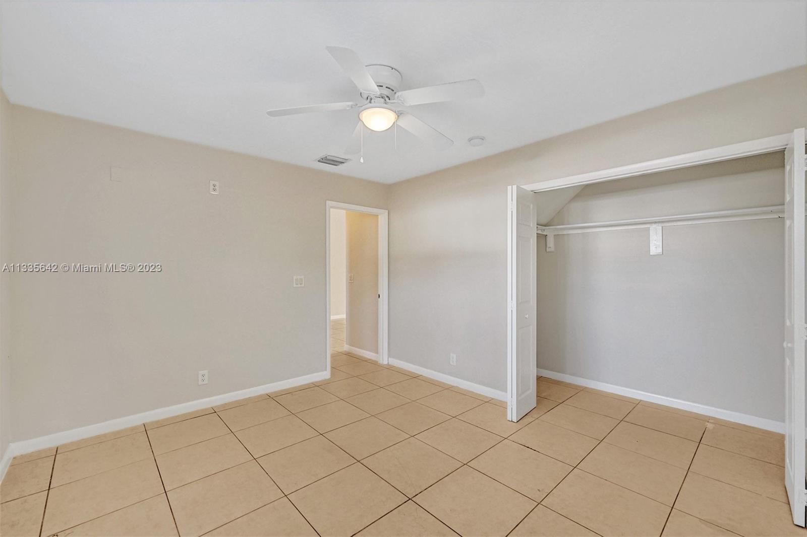 2725 SW 15th Ave Unit: 2