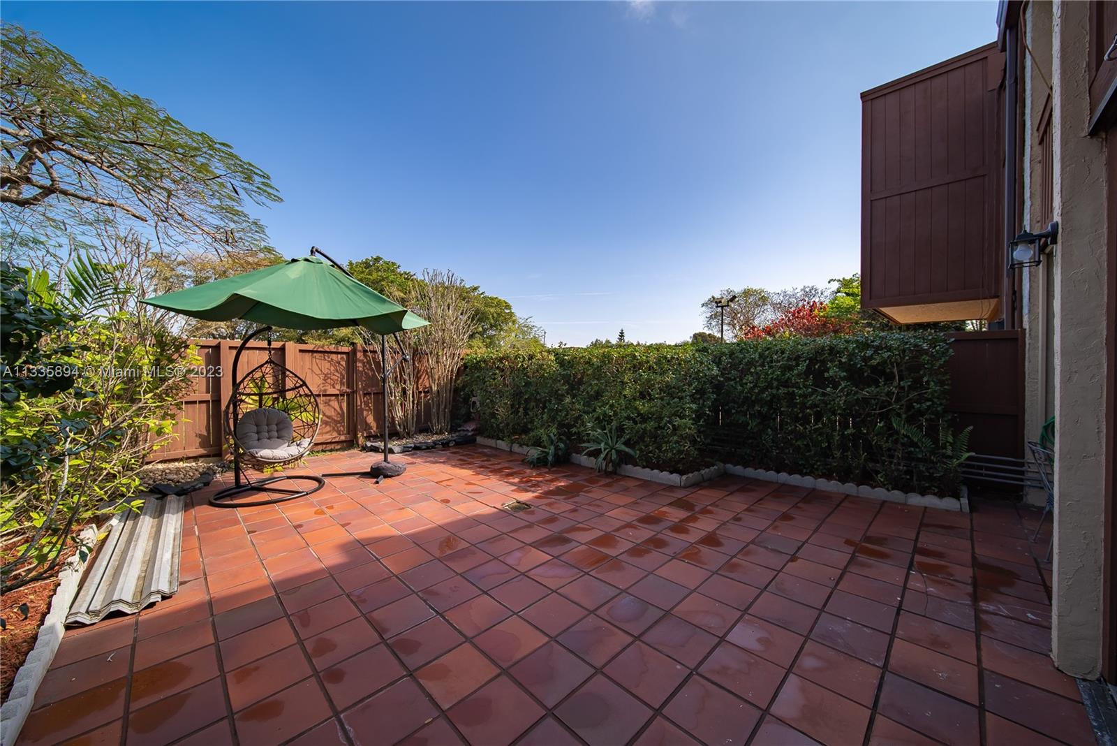 11527 SW 64th St Unit: E82