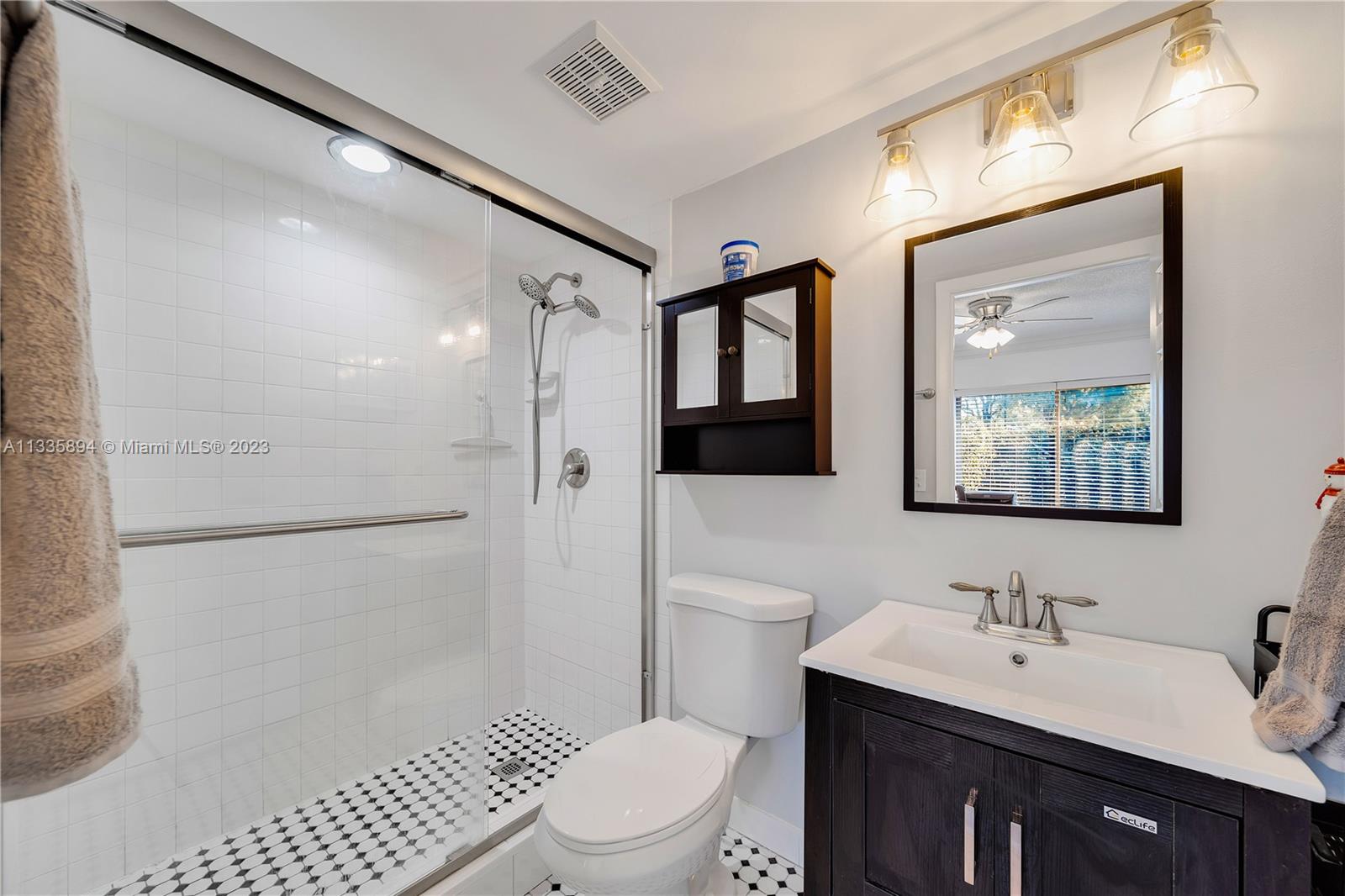 11527 SW 64th St Unit: E82