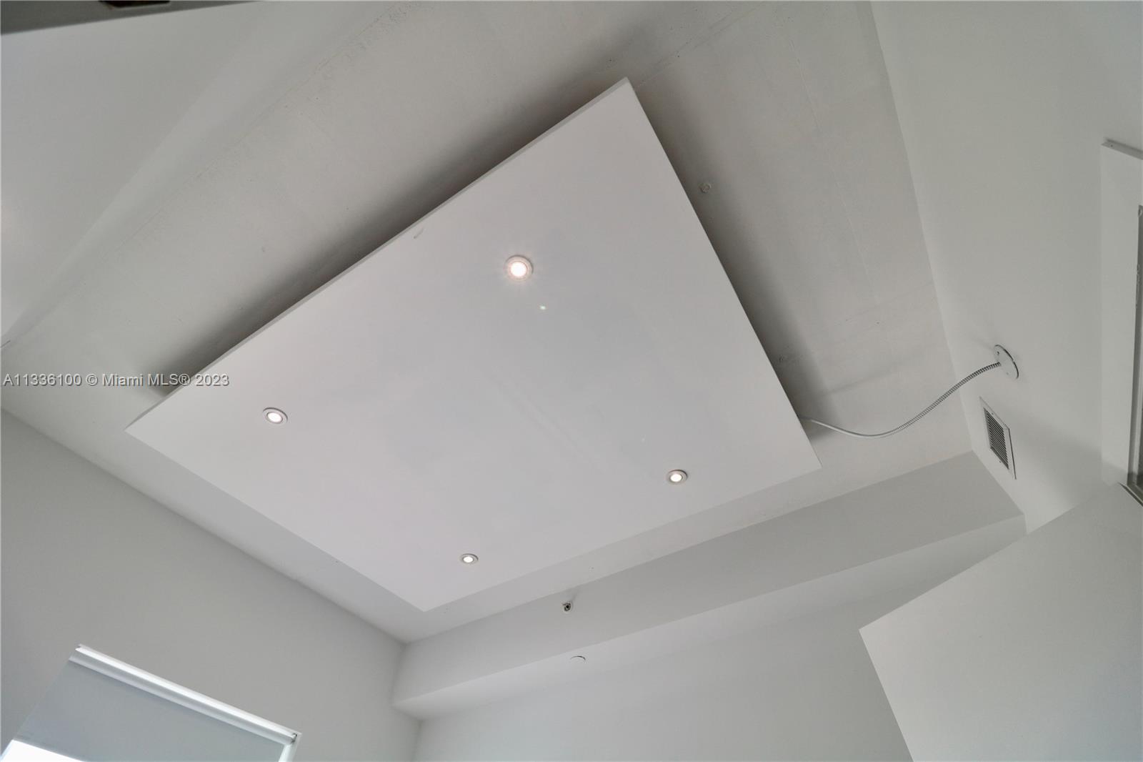 10 SW South River Dr Unit: 706