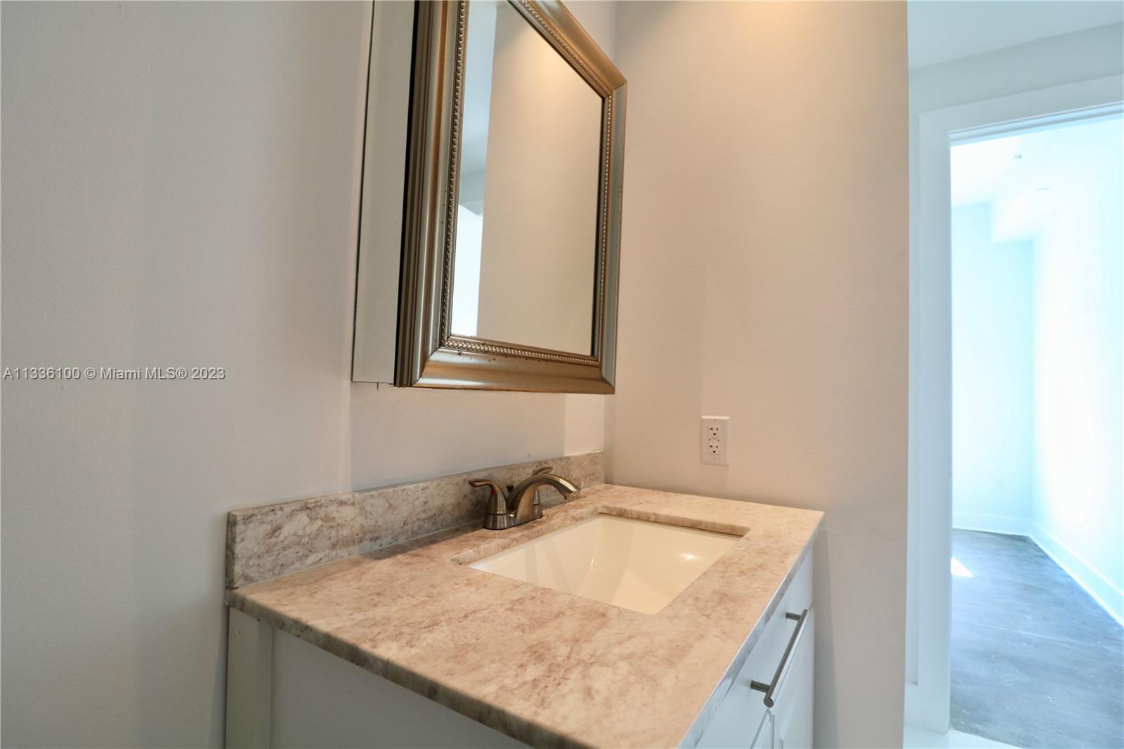 10 SW South River Dr Unit: 706