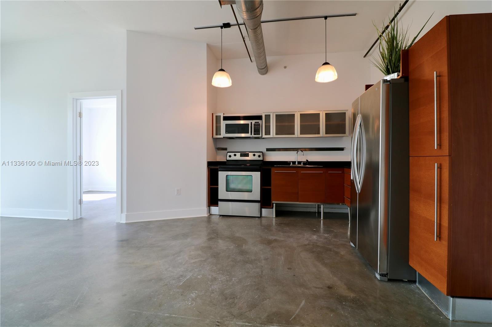 10 SW South River Dr Unit: 706