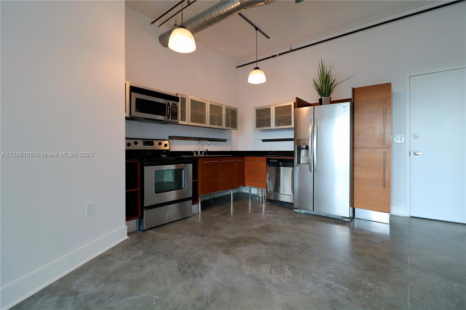 10 SW South River Dr Unit: 706