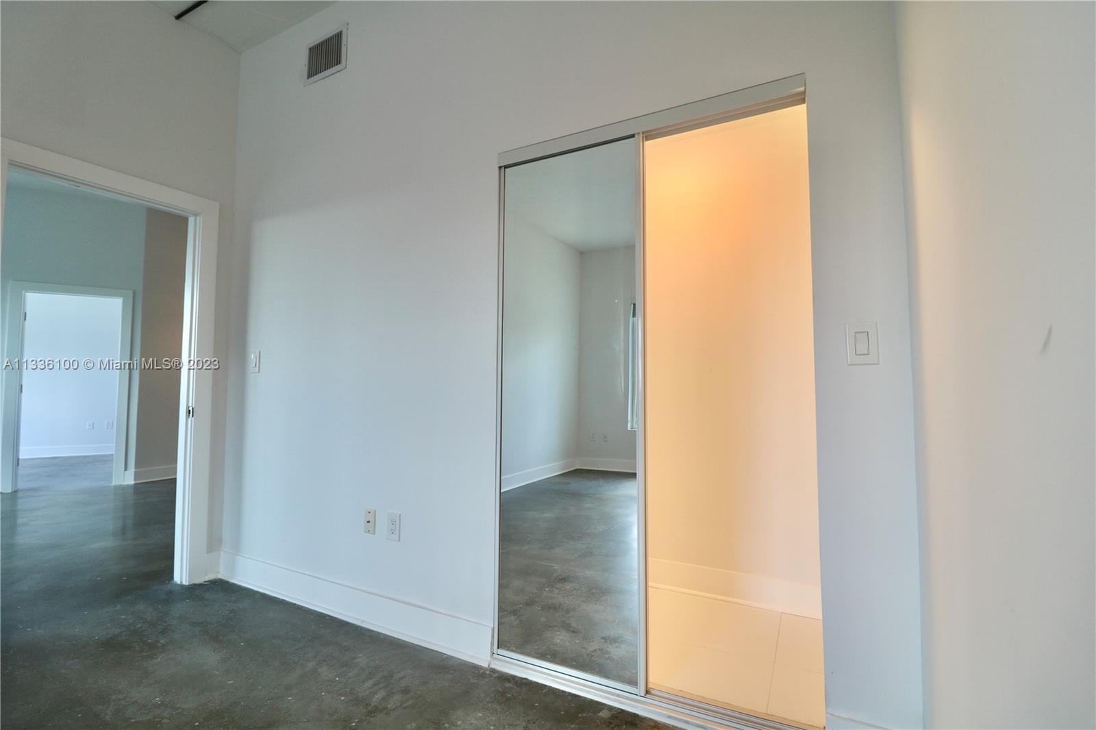 10 SW South River Dr Unit: 706