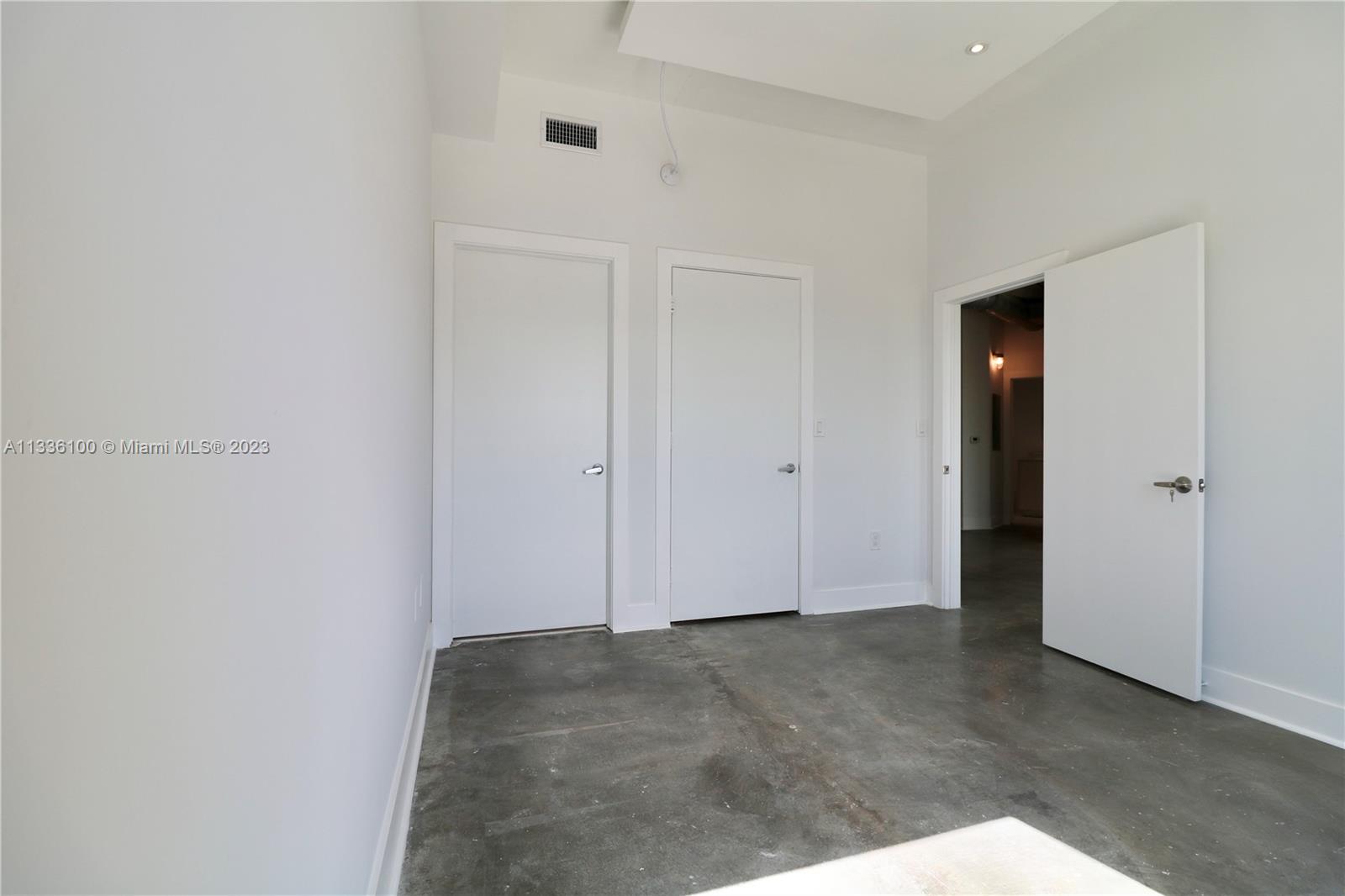 10 SW South River Dr Unit: 706