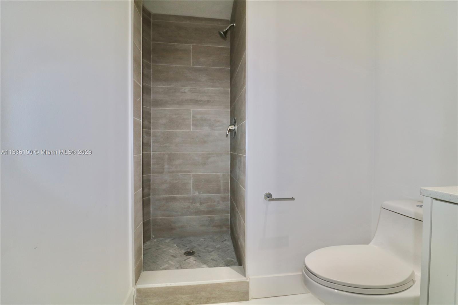 10 SW South River Dr Unit: 706