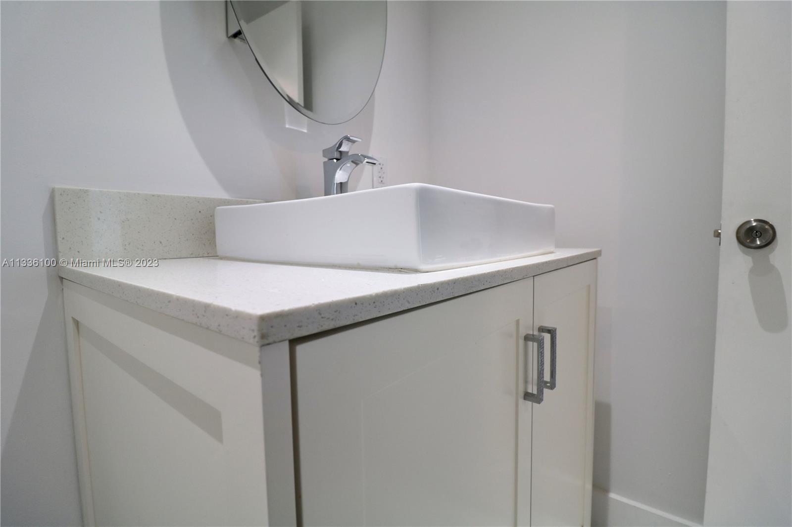 10 SW South River Dr Unit: 706