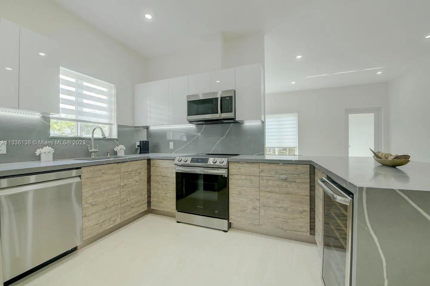 291 NE 47th St