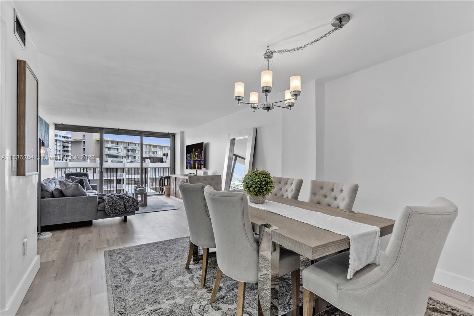 1450 Brickell Bay Dr Unit: 1006