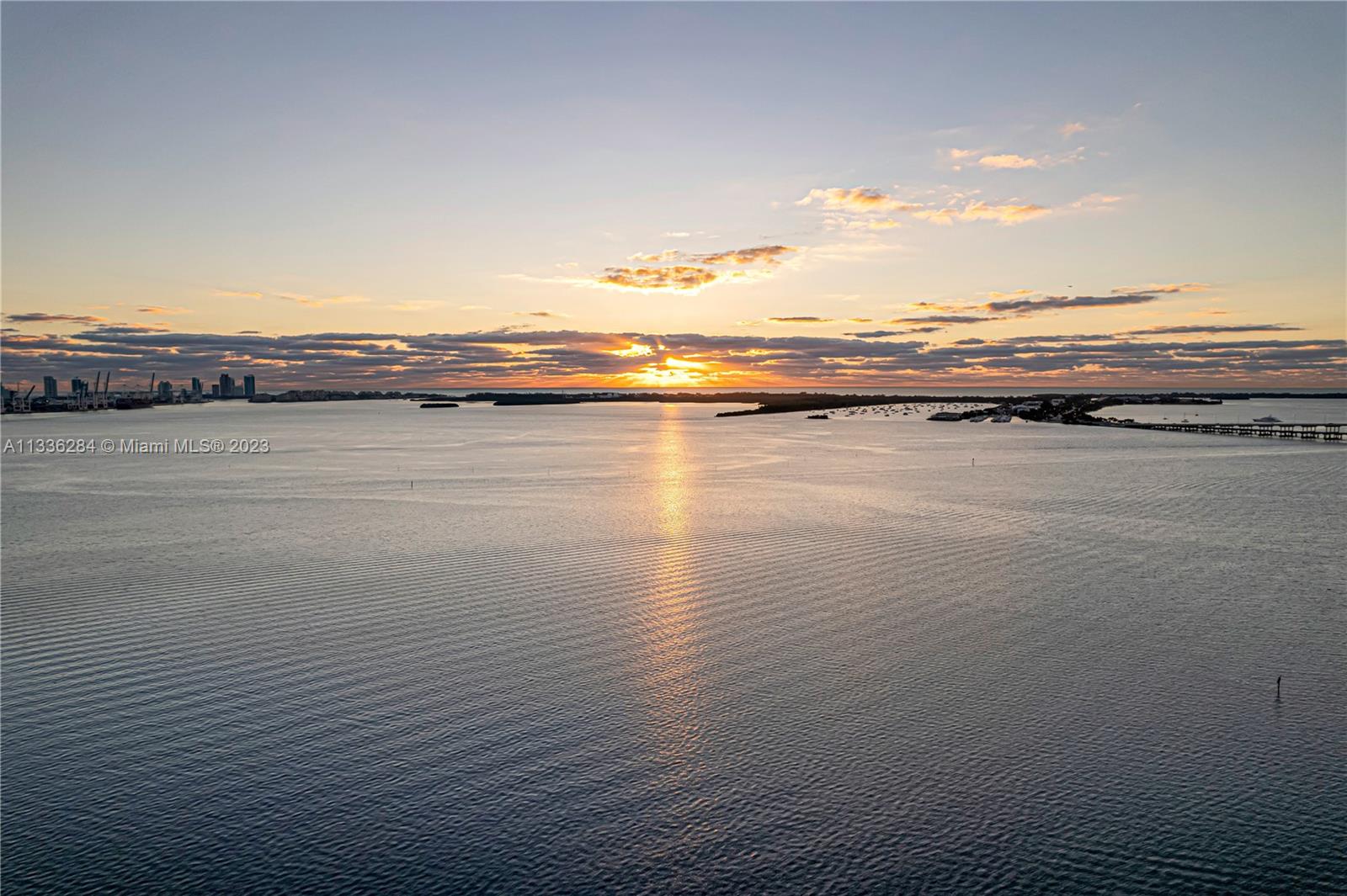 1450 Brickell Bay Dr Unit: 1006