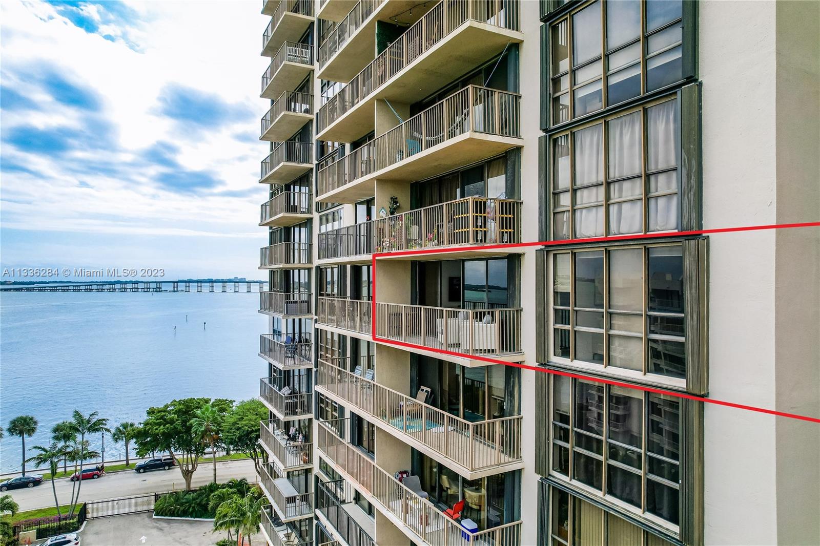 1450 Brickell Bay Dr Unit: 1006