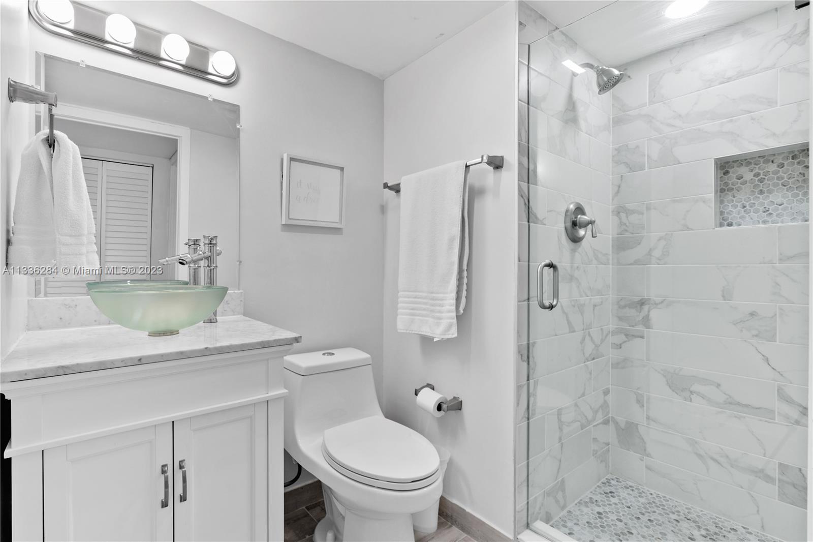 1450 Brickell Bay Dr Unit: 1006