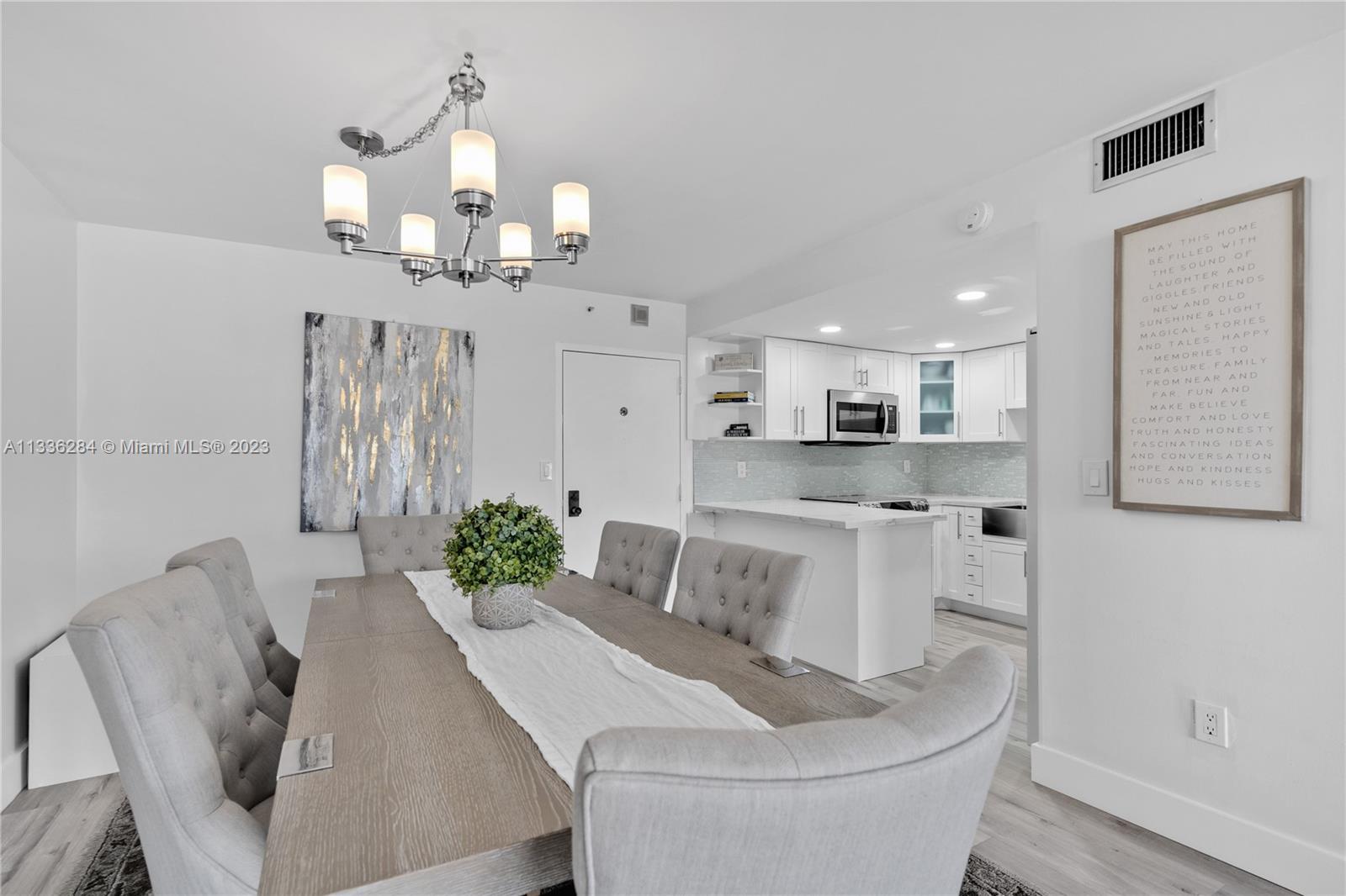 1450 Brickell Bay Dr Unit: 1006