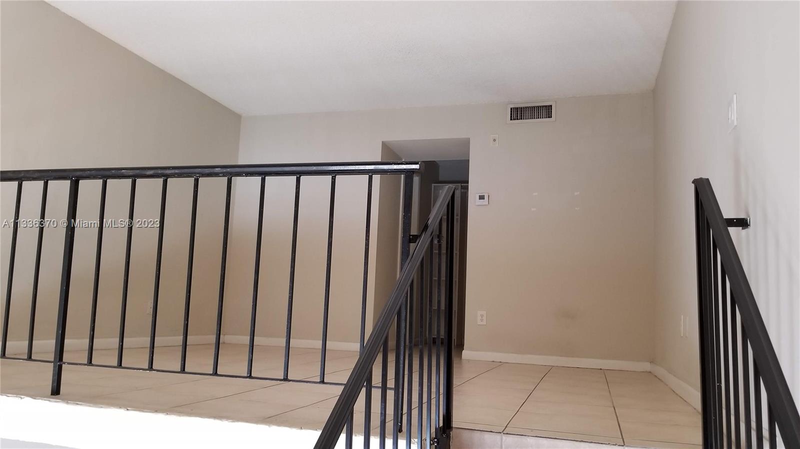 8650 SW 109 AV Unit: 3-210