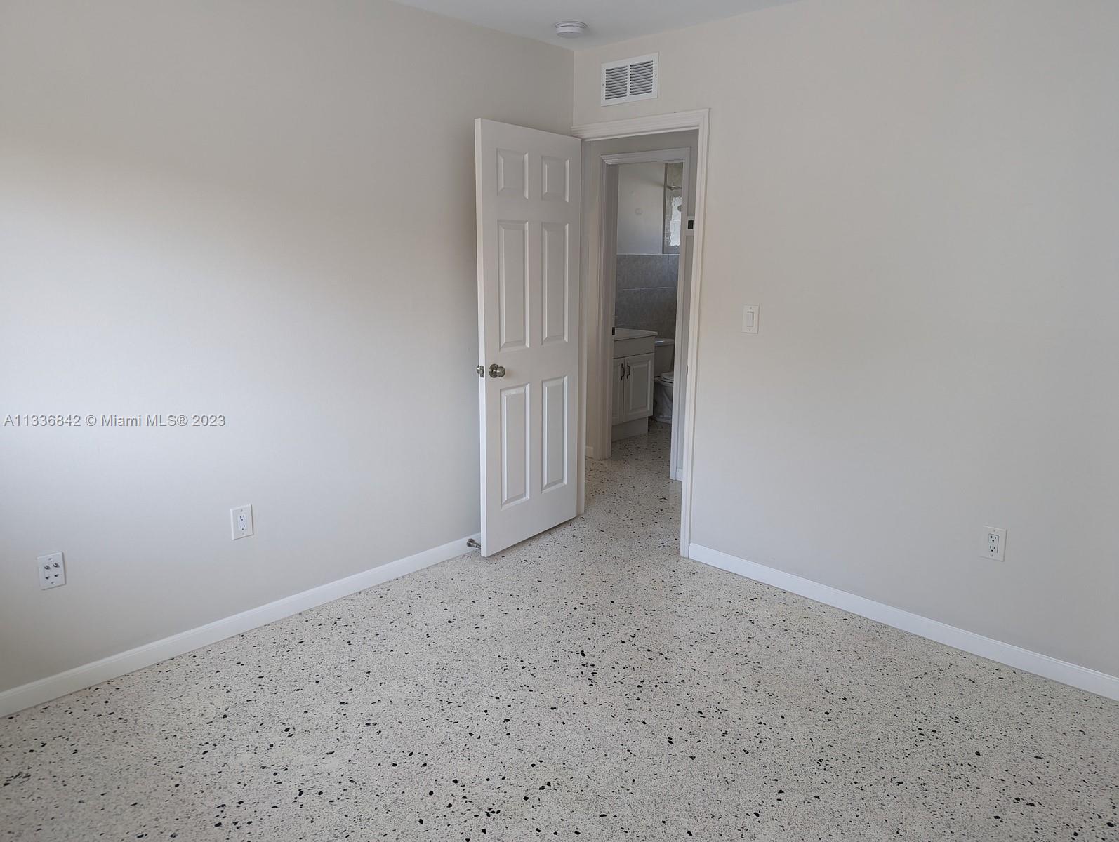 3556 SW 13th Ter Unit: 3556