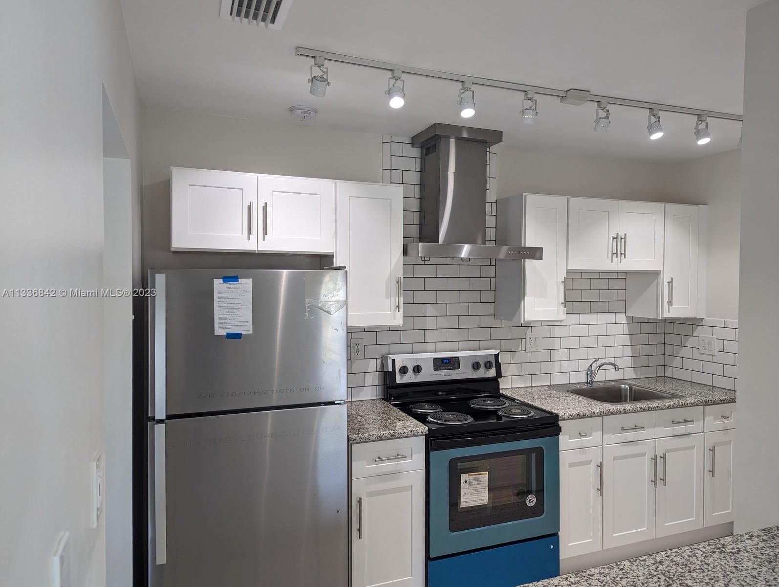 3556 SW 13th Ter Unit: 3556