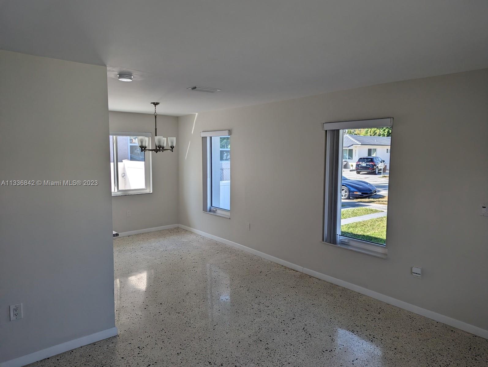 3556 SW 13th Ter Unit: 3556