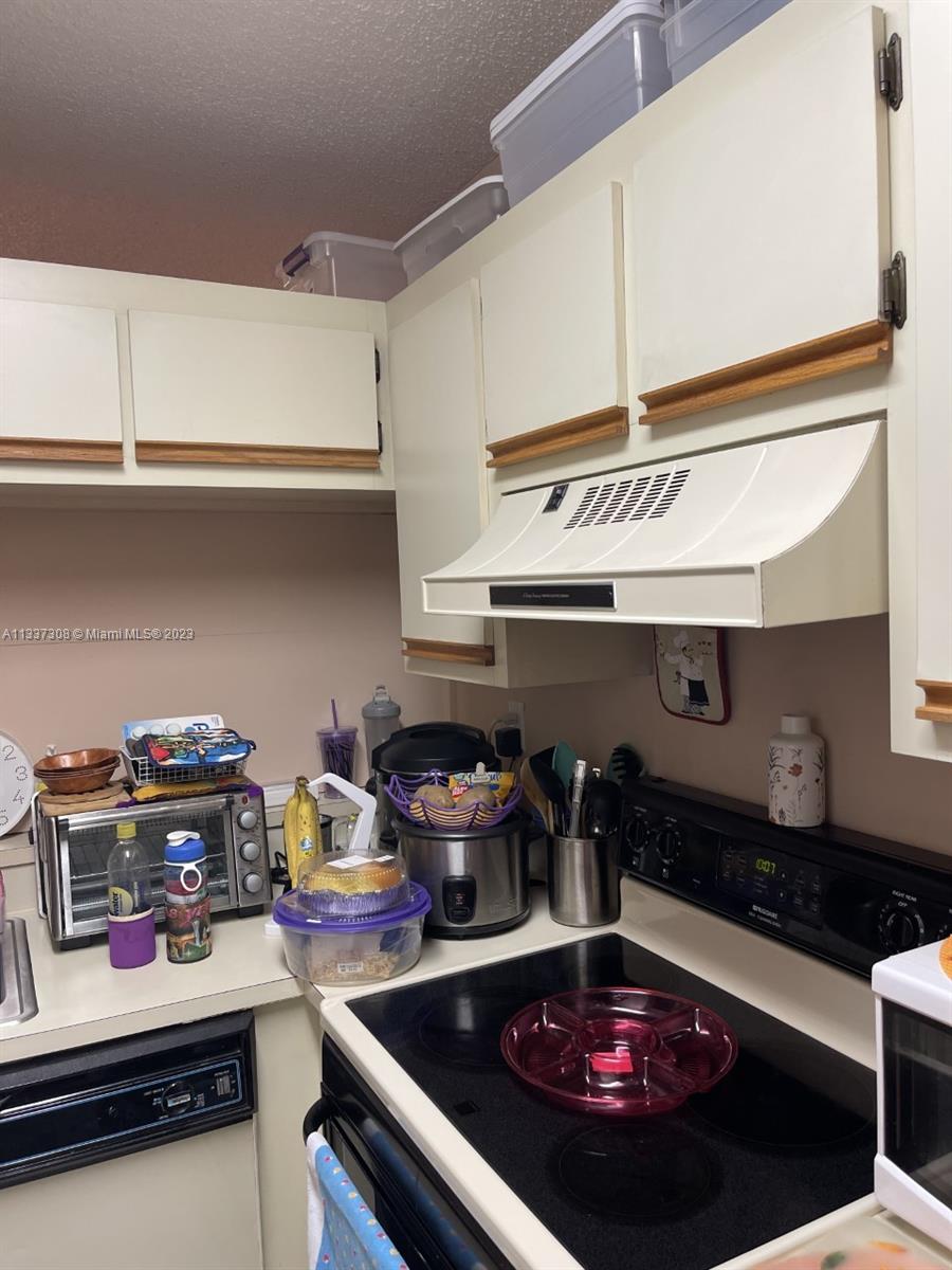 13862 SW 93rd Ln Unit: 13862