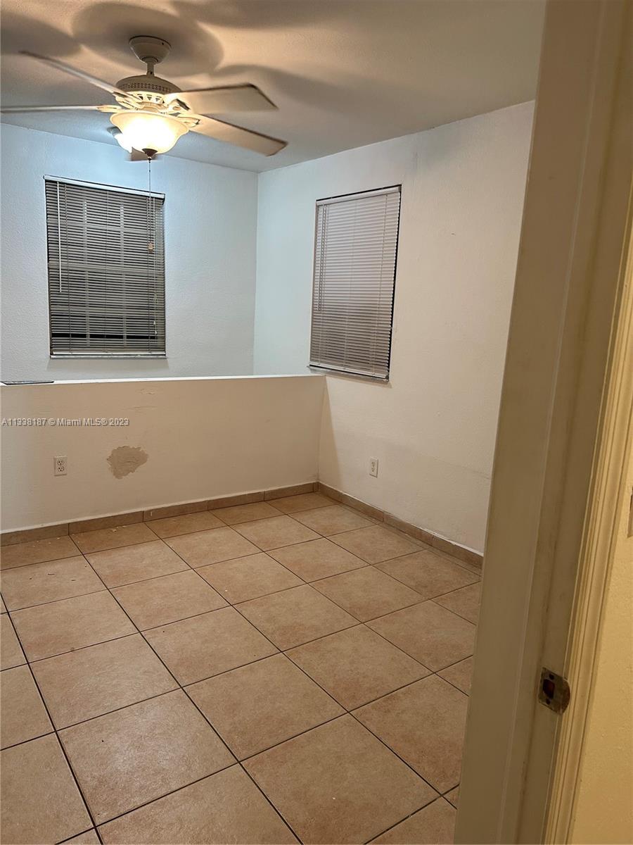 1462 SW 19th Ave Unit: c