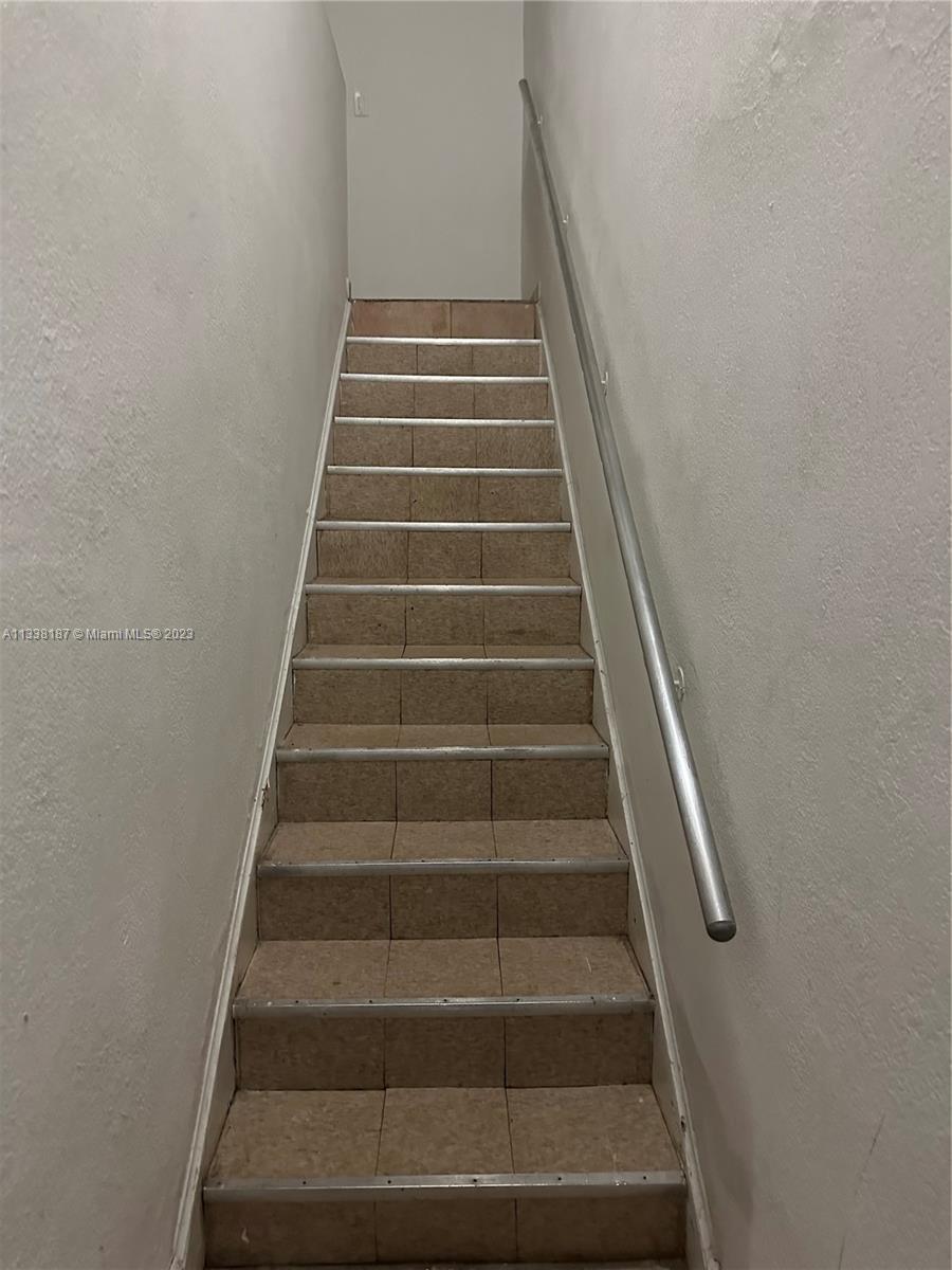 1462 SW 19th Ave Unit: c