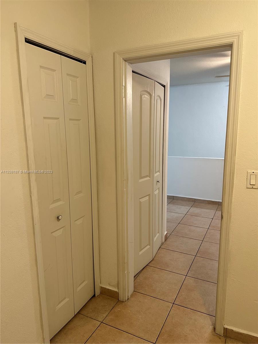 1462 SW 19th Ave Unit: c