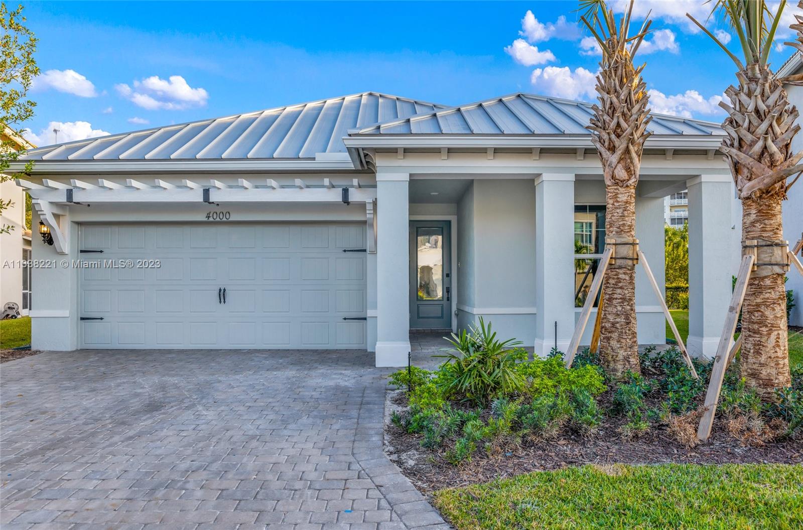 4000 Large Leaf Ln Unit: 0