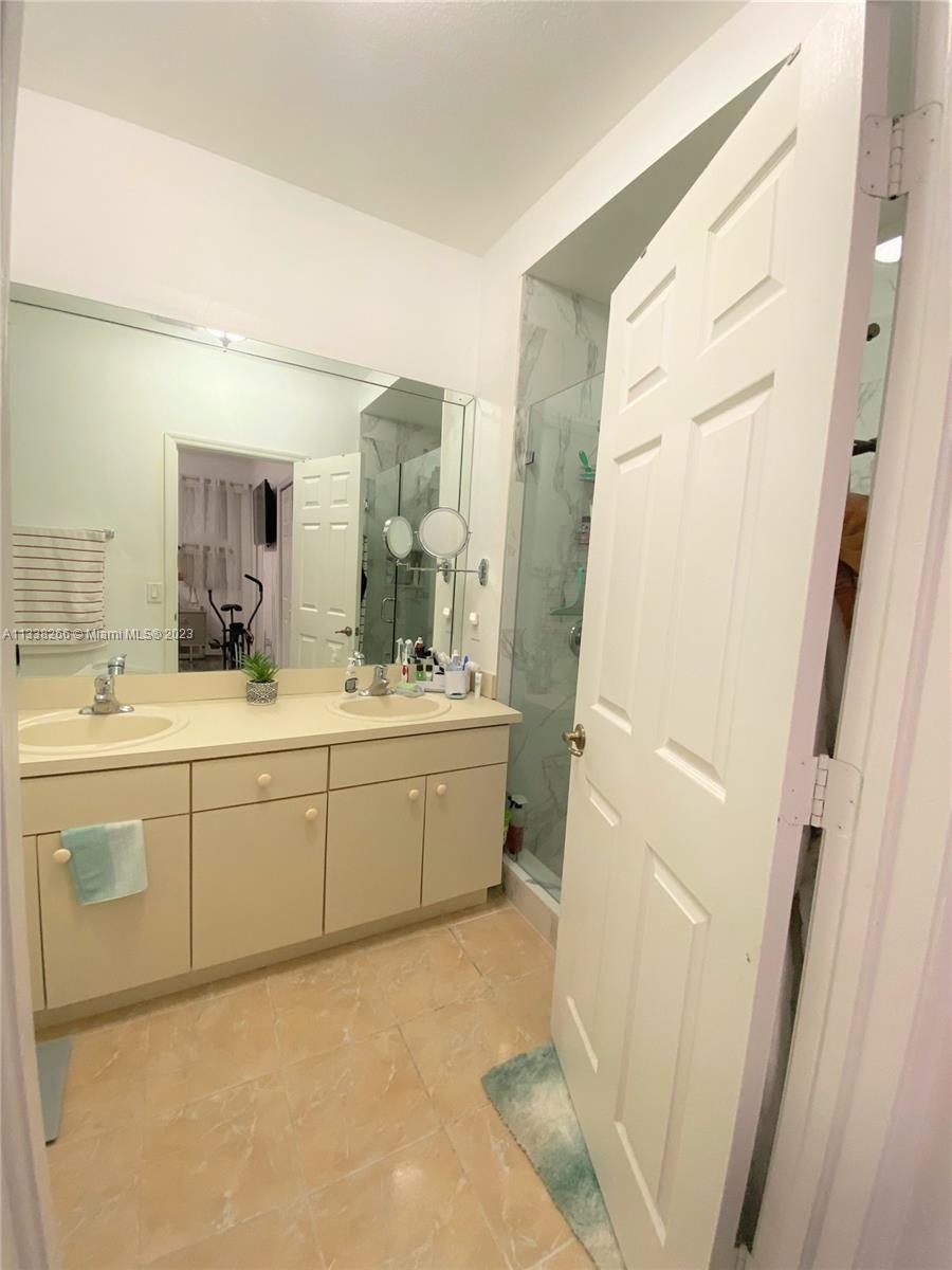13835 SW 274th Ter Unit: .