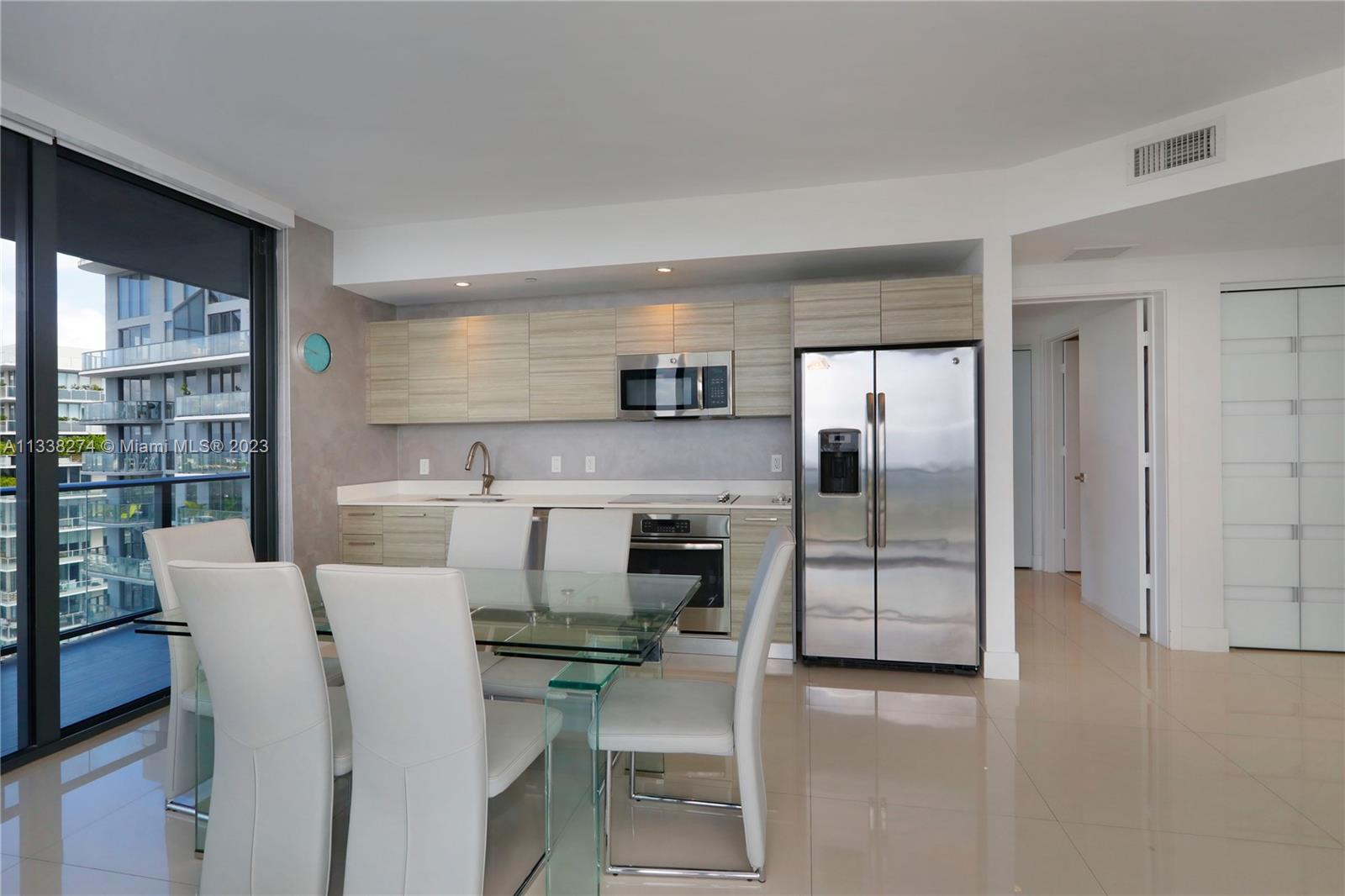 121 NE 34th St Unit: 3016