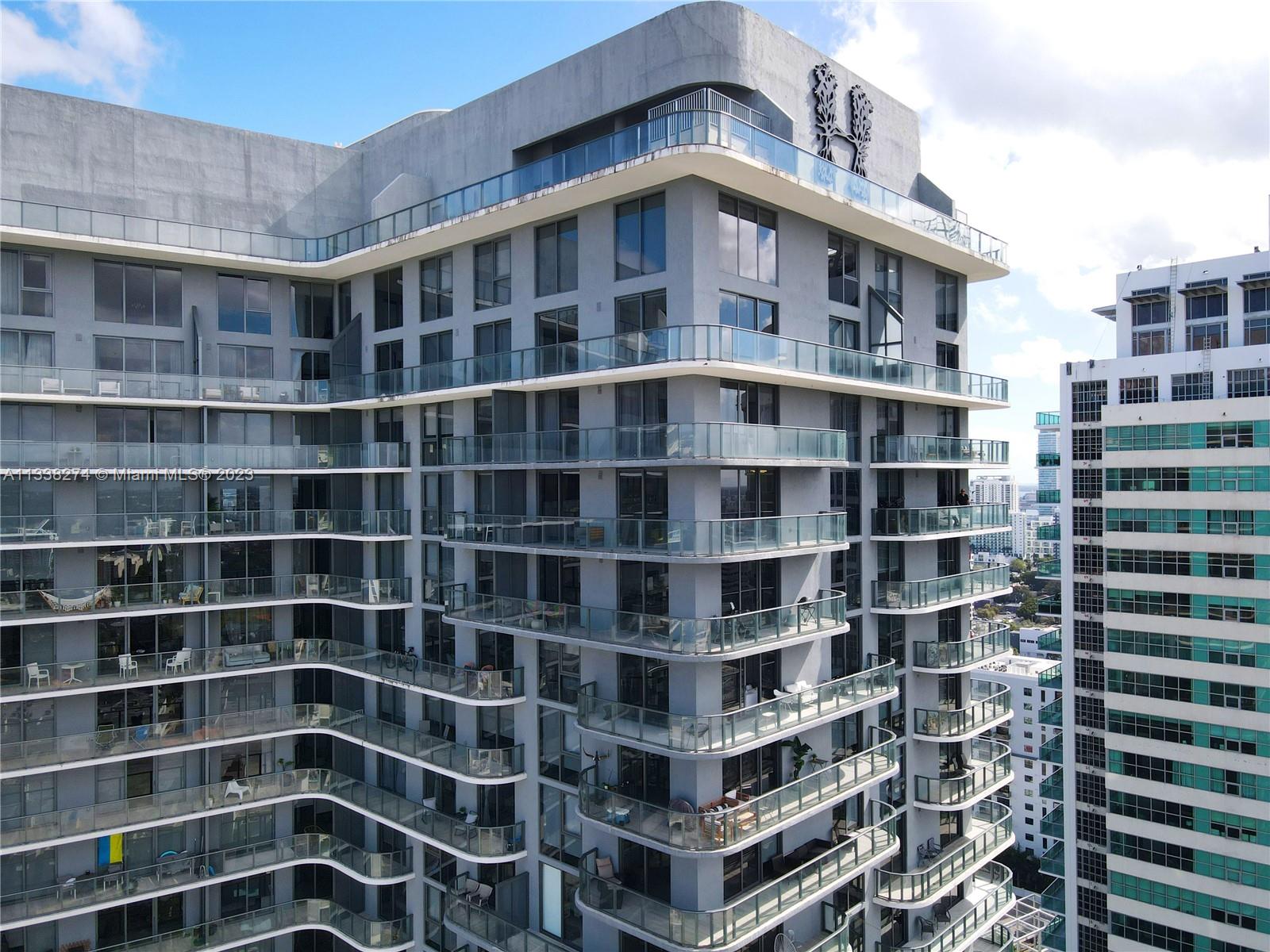 121 NE 34th St Unit: 3016