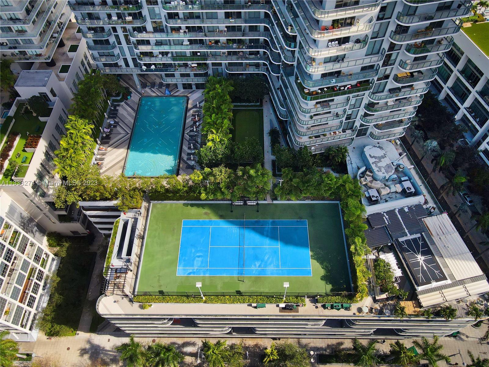 121 NE 34th St Unit: 3016
