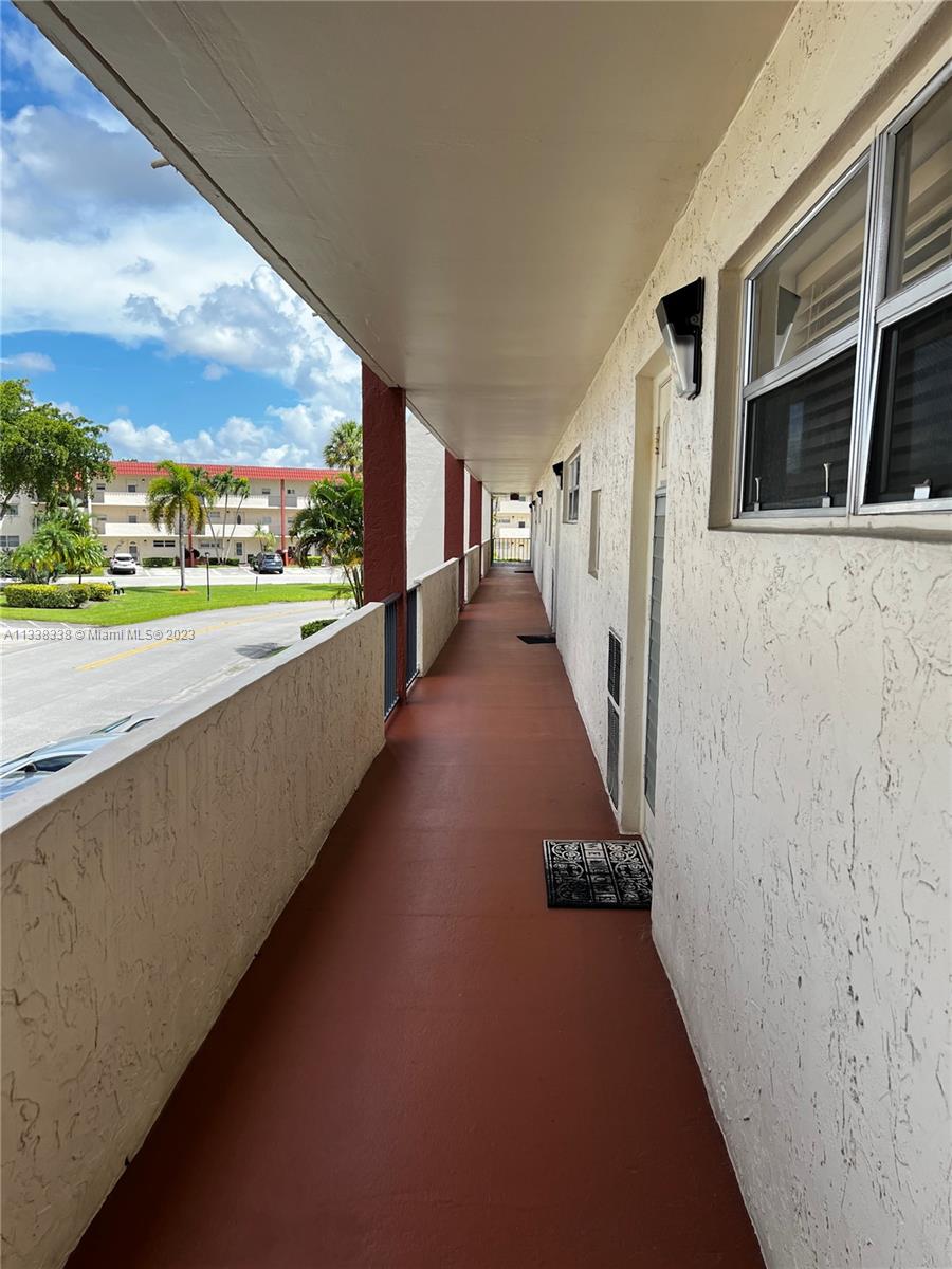 9720 S Hollybrook Lake Dr Unit: 210