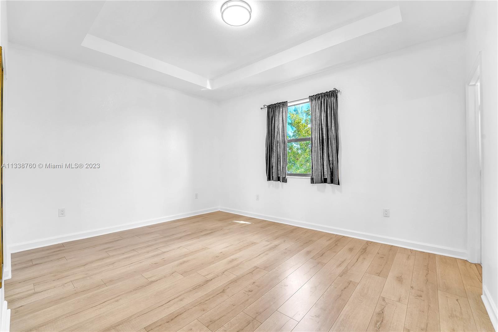 9271 W 32nd Ln Unit: 9271