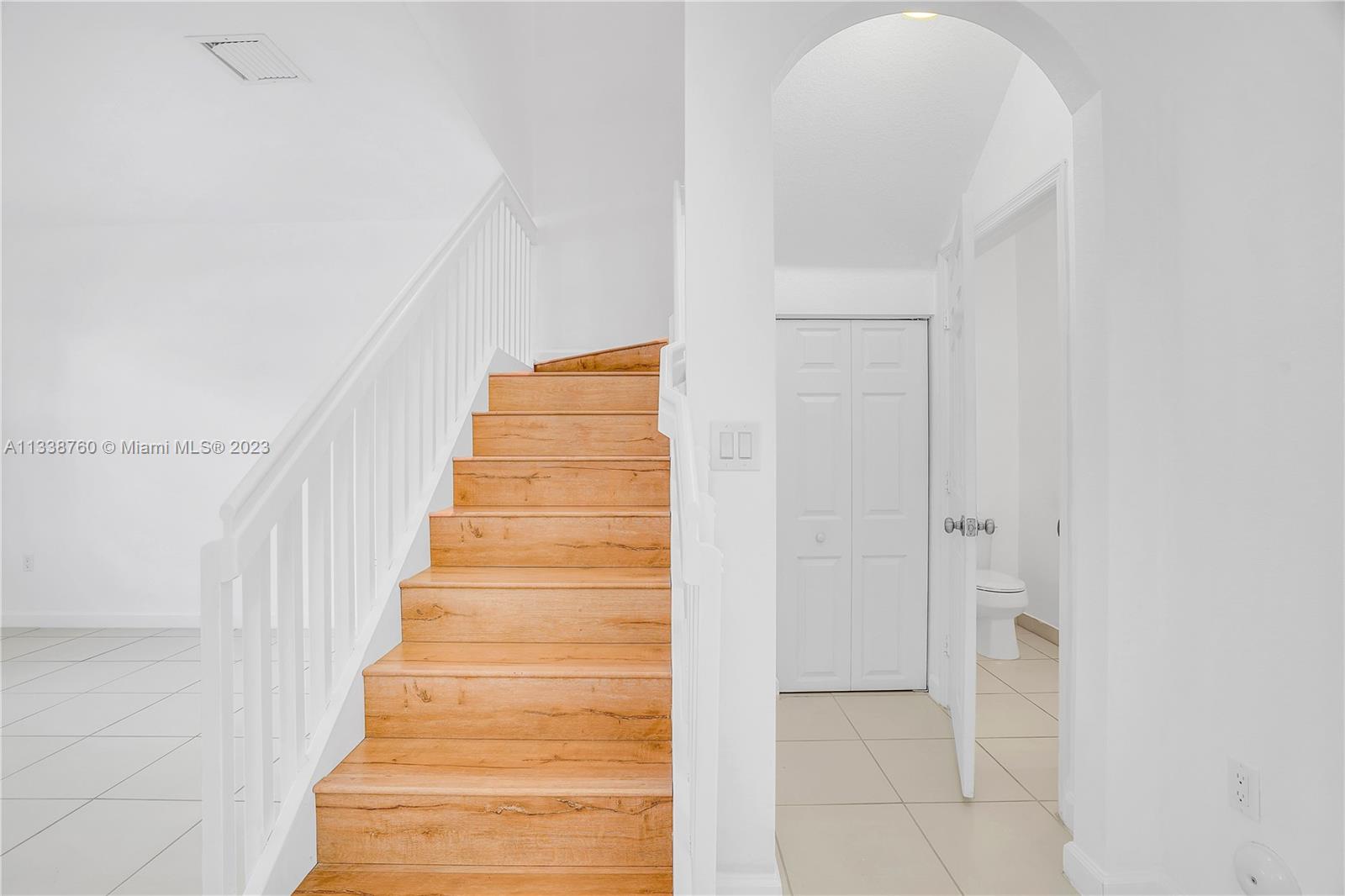 9271 W 32nd Ln Unit: 9271