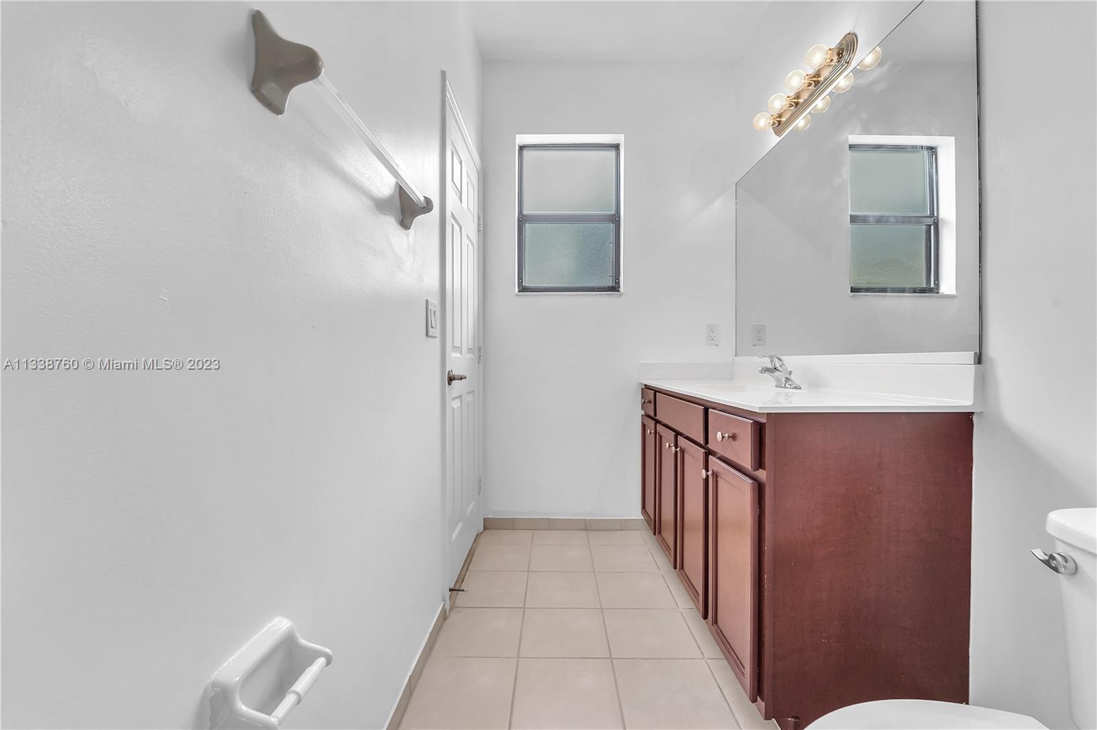 9271 W 32nd Ln Unit: 9271