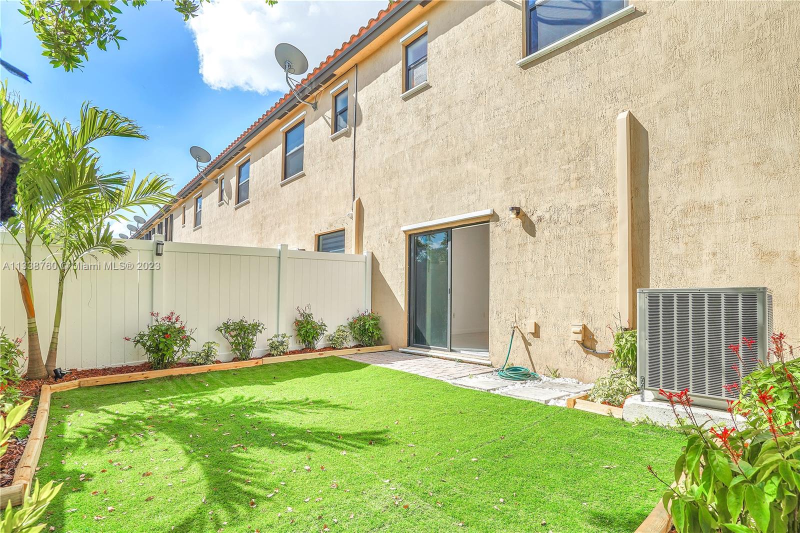 9271 W 32nd Ln Unit: 9271